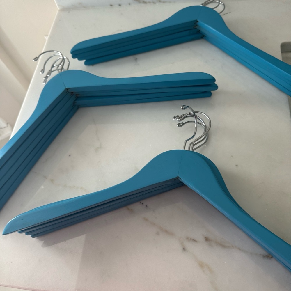 15 Blue Wooden Hangers Set